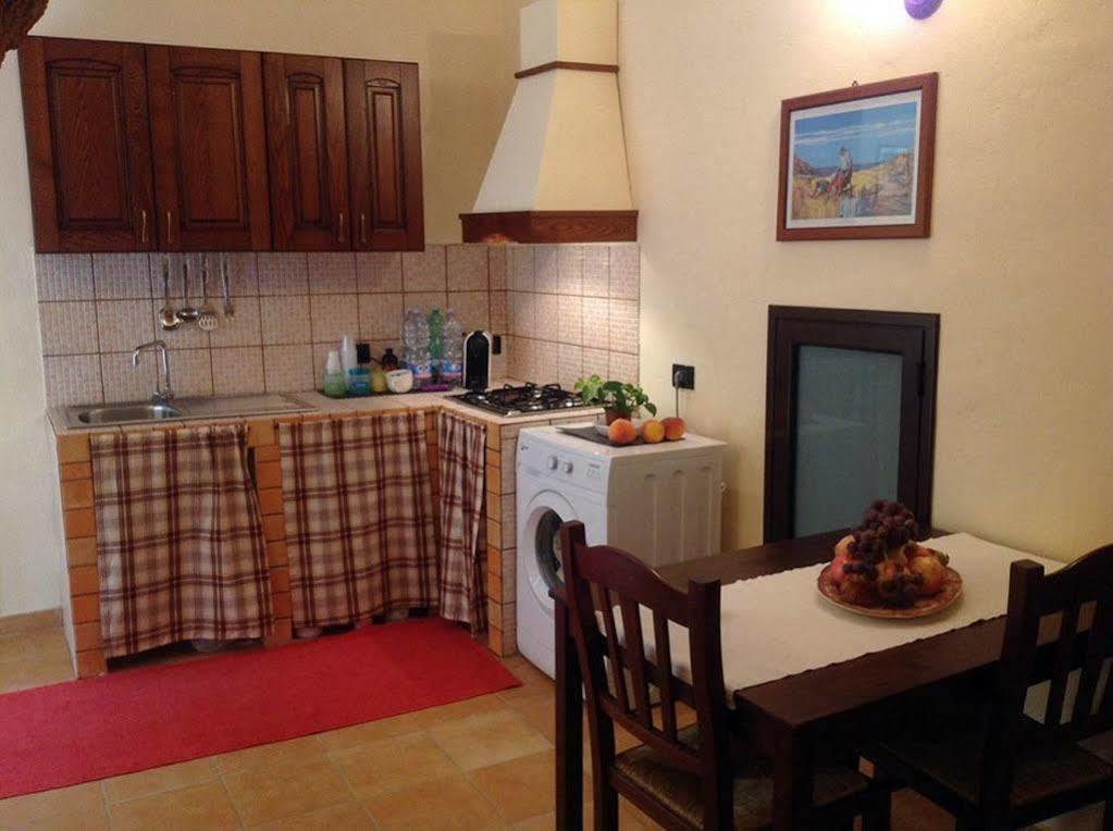 Domus Antiqua Bed & Breakfast Agrigento Bagian luar foto